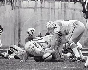 Scott Appleton sacks Daryle Lamonica