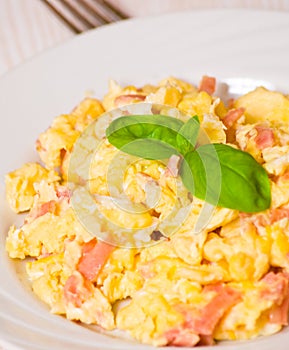 Scrambled eggs with ham and cheese