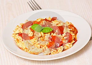 Scrambled eggs with tomato