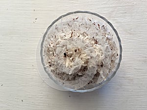 Scraped or desiccated coconut