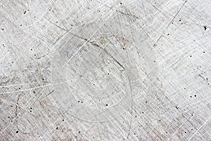 Scratchy metal plate