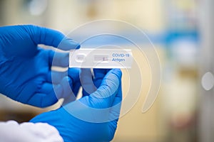 Screening rapid test COVID-19 antigen negative photo