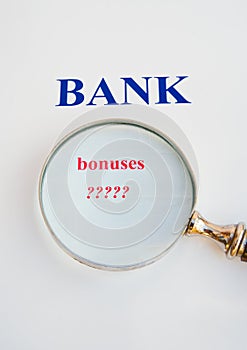 Scrutiny of the banks: bonuses.