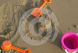 Sculp sand castle play toy beach photo