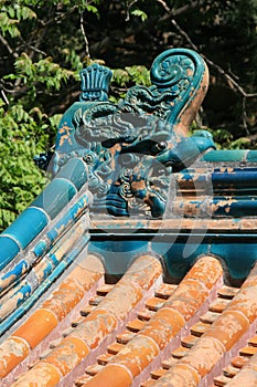 sculpted roof a pavilion at the summer palace in beijing (china)