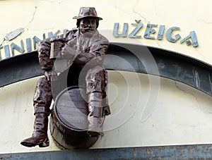 Sculpture above the entrance to the pub.