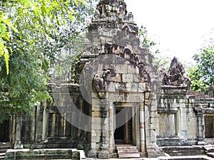 Sculpture Angkor Wat Cambodia. Khmer Tempio di Ta Prohm photo