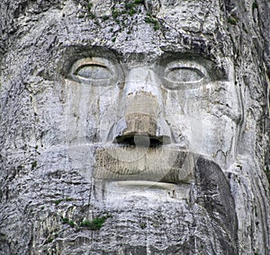 sculpture of Decebal head in Romania
