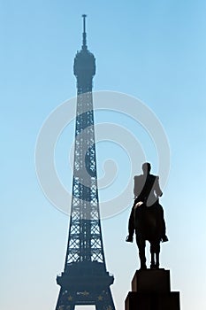 Sculpture Ferdinand Foch and Eiffel Tower
