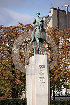 Sculpture of the green rider on horseback of Admiral Foch