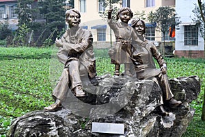 Sculpture of a happy family