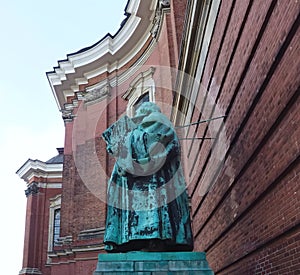 Sculpture of Martin img