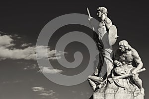 Sculpture vittoriano rome black and white