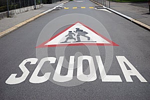 Scuola sign