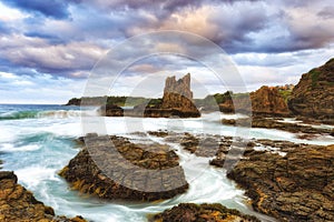 Sea Kiama Rock cathedral round