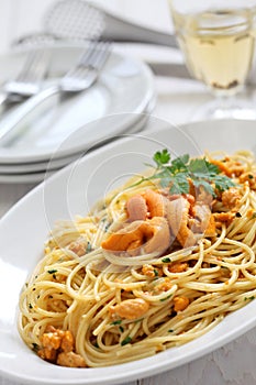 Sea urchin pasta