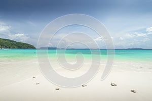 Sea view beautiful tropical beach background with horizon blue s