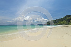 Sea view beautiful tropical beach background with horizon blue s