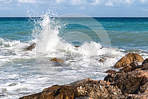 Sea water that breaks on the rocks