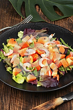 Seafood green papaya salad, clean diet food