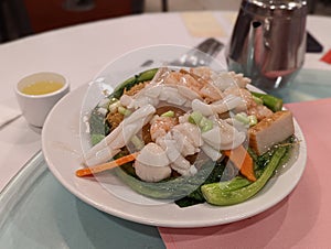 Seafood panfried noodle