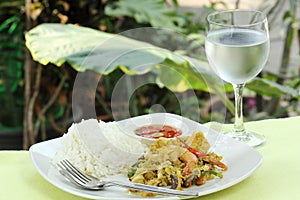 Seafood stir Fried with steam rice