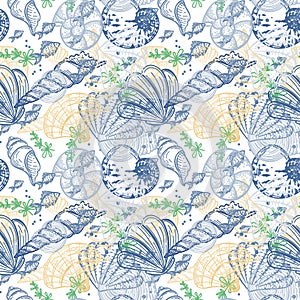Seamless abstract background of sea creatures, hand-drawn in sketch style. Shells, seaweed and small fish. Ocean. Seabed