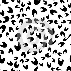 Seamless abstract pattern with curved shape in black. Hand drawn wavy objects in chaotic composition. Vector