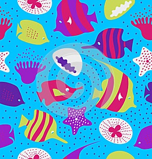 Seamless colorful background with cute fishes, jellyfishes. Marine texture, pattern with sea creatures, coral reefs.