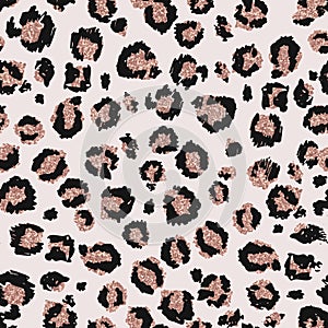 Seamless leopard pattern with glitter design