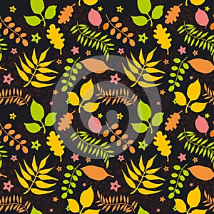 Seamless pattern with autumn leaves