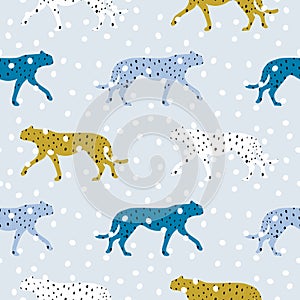 Seamless pattern with cheetahs, leopards