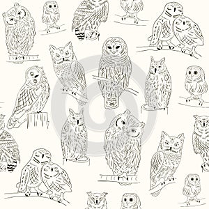 Seamless pattern with cute owls.