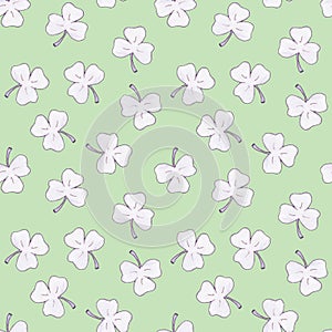 Seamless pattern with delicate clover leaf