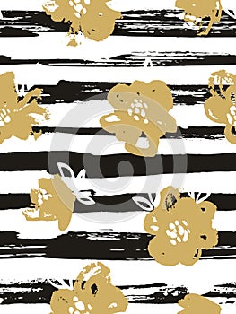 Seamless pattern with gold flowers on the striped background.