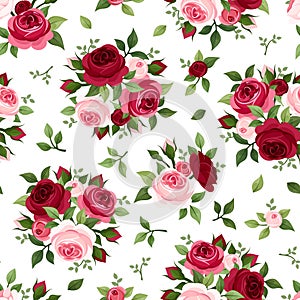 Seamless pattern with red and pink roses.