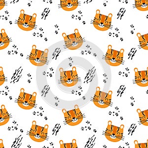 Seamless pattern with tiger, stripes and paw