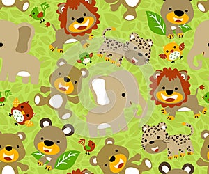 Seamless pattern vector with funny animals on leaves background