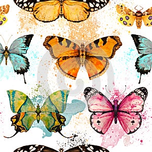 Seamless pattern with watercolor butterfly