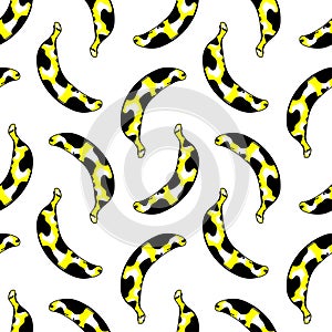 Seamless pattern of yellow bananas with cow texture isolated on white background. Food fruit concept in pop-art style.
