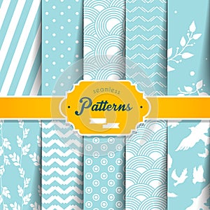 Seamless patterns set