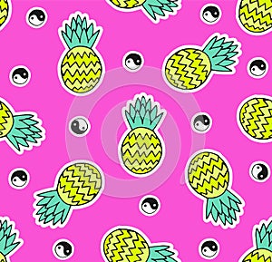 Seamless pineapple pattern