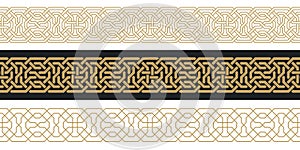 Seamless strokes pattern in authentic arabian style.