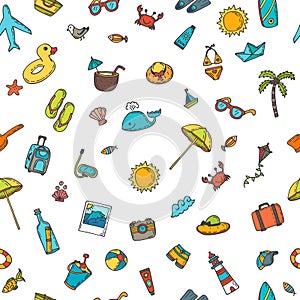 Seamless summer pattern with hand drawn beach icons. Vector beach background. Summer print. Vacation doodle icons