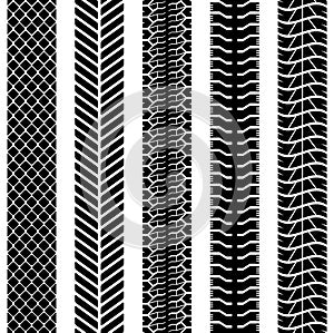 Seamless truck tyre tracks