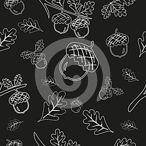 Seamless vector pattern with autumn leaves on black background. Oak leaf and acorn outline drawing pattern.