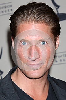 Sean Kanan