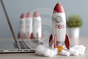 Search optimization: browser query, engine position, ranking method, keyword strategy, traffic increase, organic reach