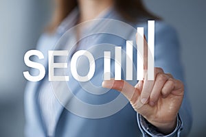 Search optimization: browser query, engine position, ranking method, keyword strategy, traffic increase, organic reach