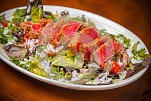 Seared Tuna Salad